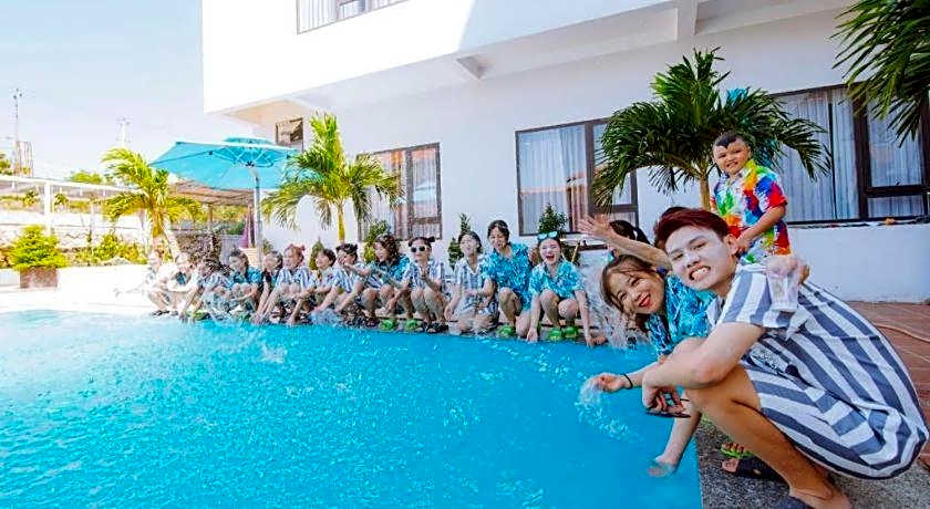 Phu Cuong Beach Hotel