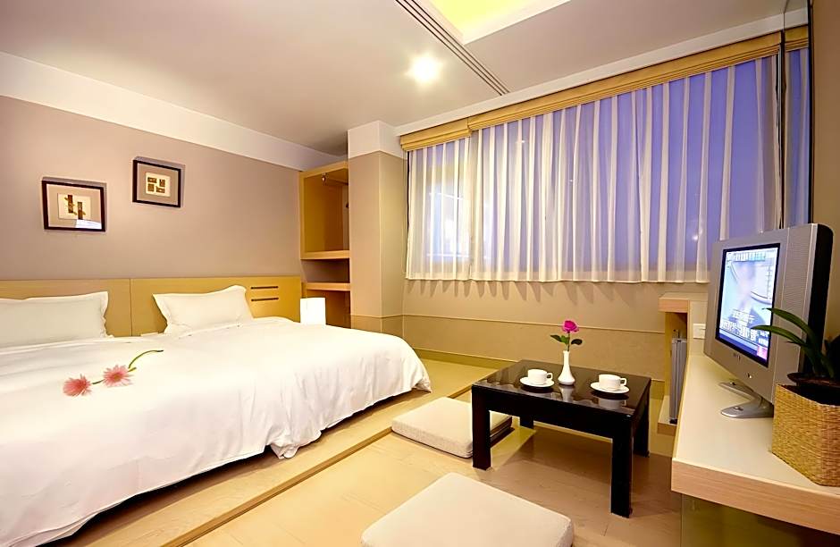 Gamalan FL Spring Hotel