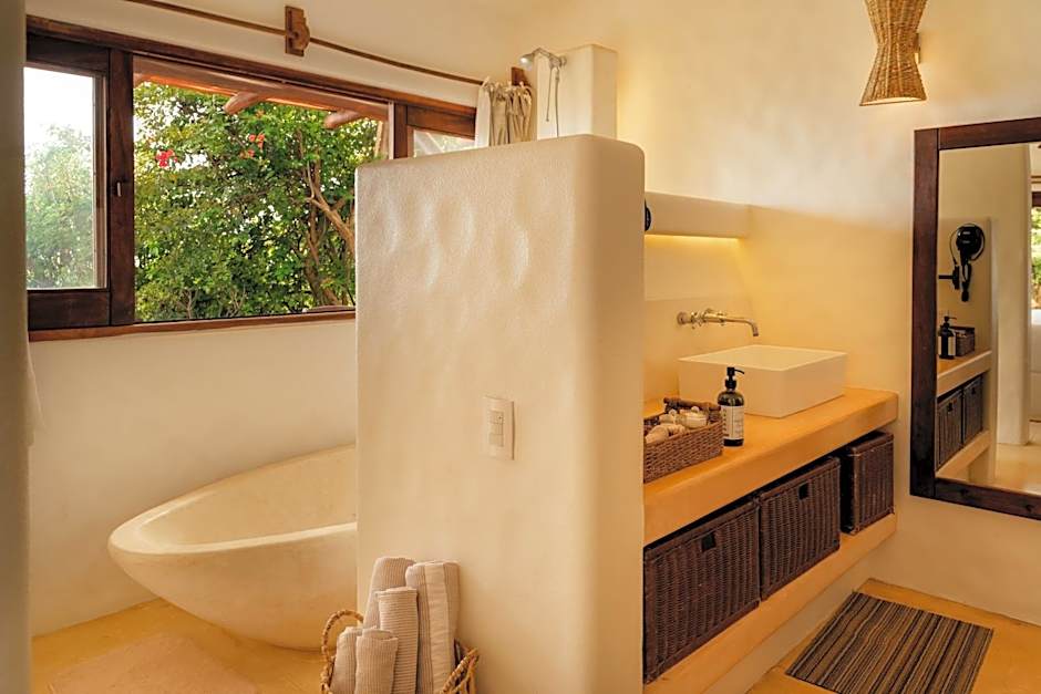 ZOA Hotel - Adults Only