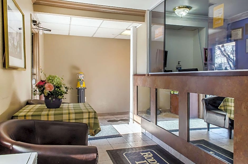 Rodeway Inn Allentown South