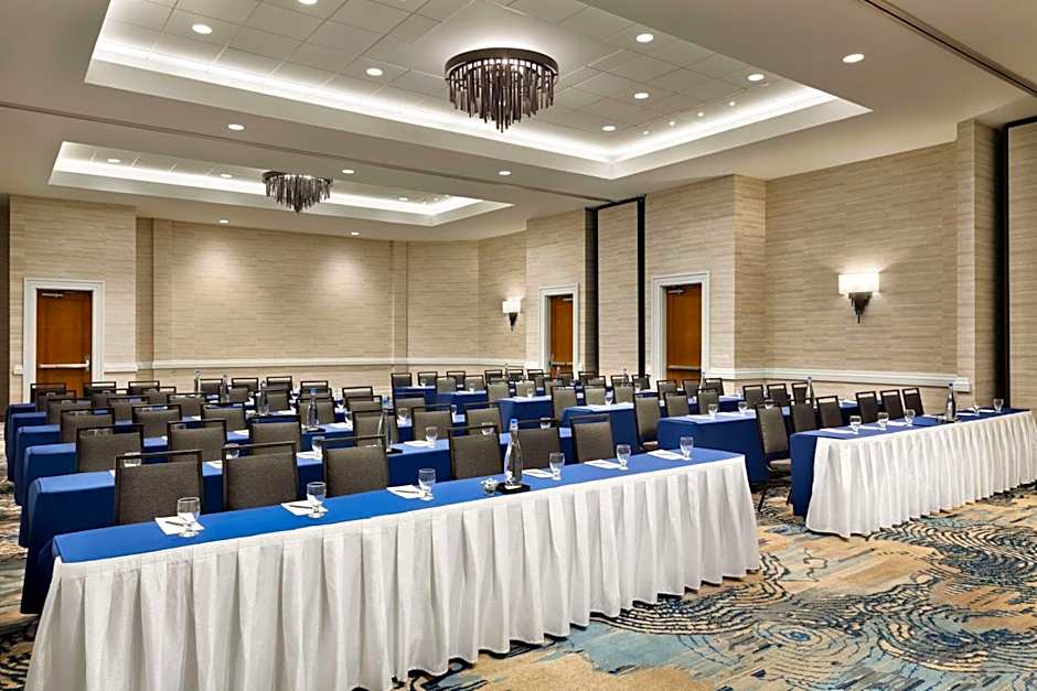Embassy Suites by Hilton Monterey Bay-Seaside