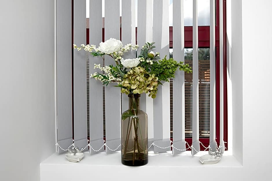 KVM - City Apartments - Contractors - Town Centre by KVM Stays