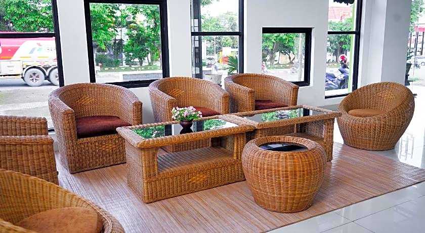 Urbanview Hotel Syariah Ratu Elok Banjarbaru by RedDoorz