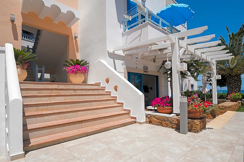 Pyrgos Beach Hotel Apartments