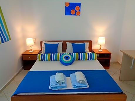 One-Bedroom Apartment with Sea View