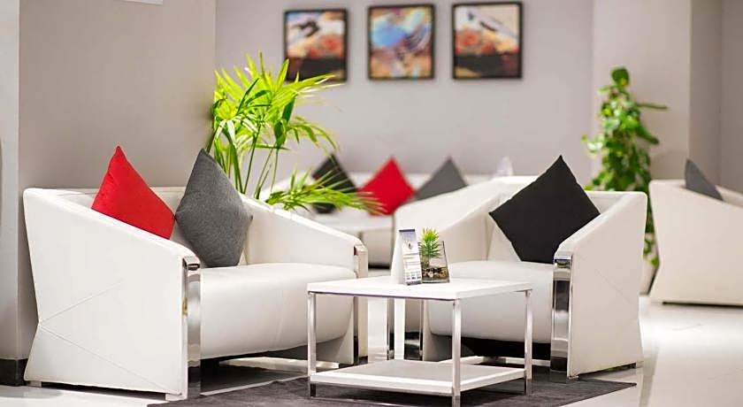 Golden Tulip Al Khobar Suites