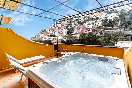 Exclusive Room (1 King Bed)