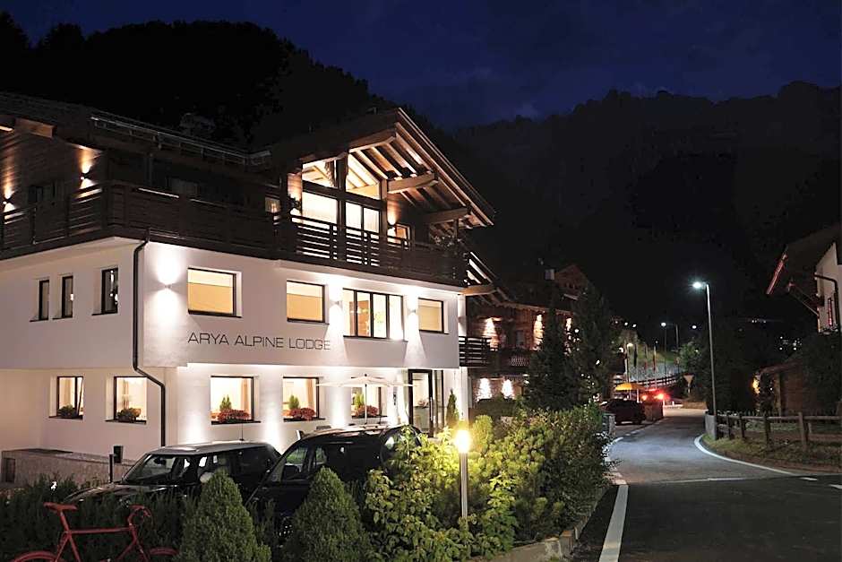 Arya Alpine Lodge