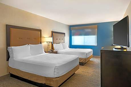 Standard Queen Room with Two Queen Beds and Mobility Accessible Roll-In Shower