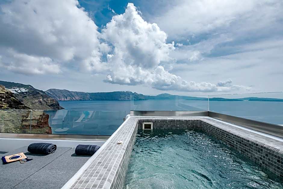 Virginia's Cave Villas