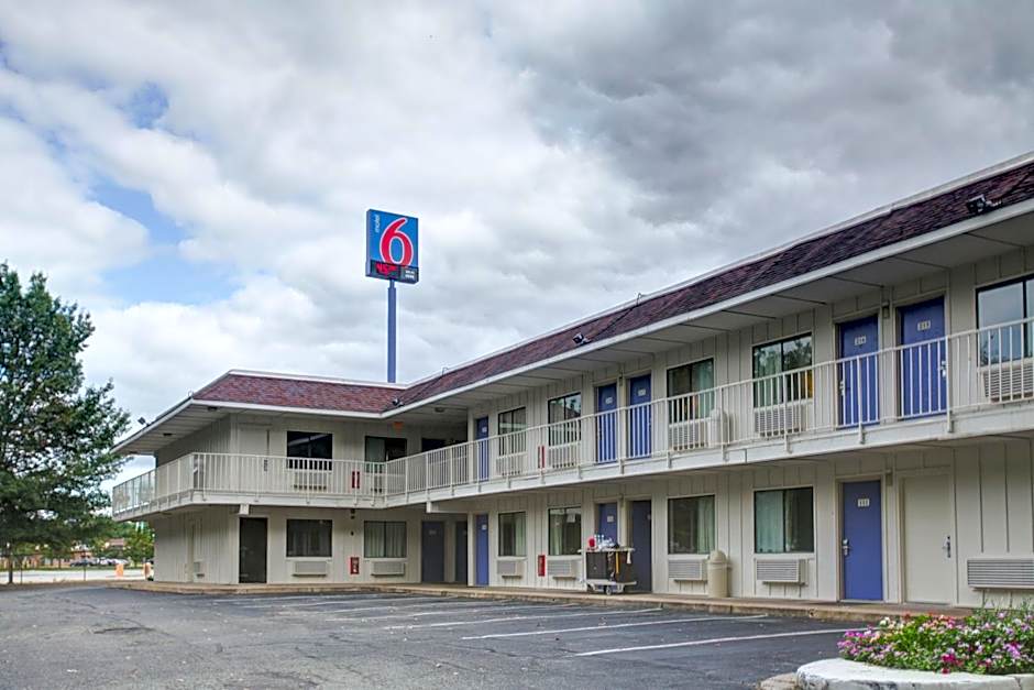Motel 6-Elkton, MD