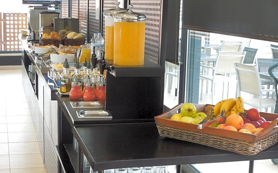 Hotel y Apartamentos Conilsol