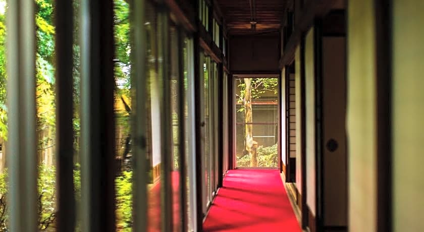 TEMPLE HOTEL TAKAYAMA ZENKOJI