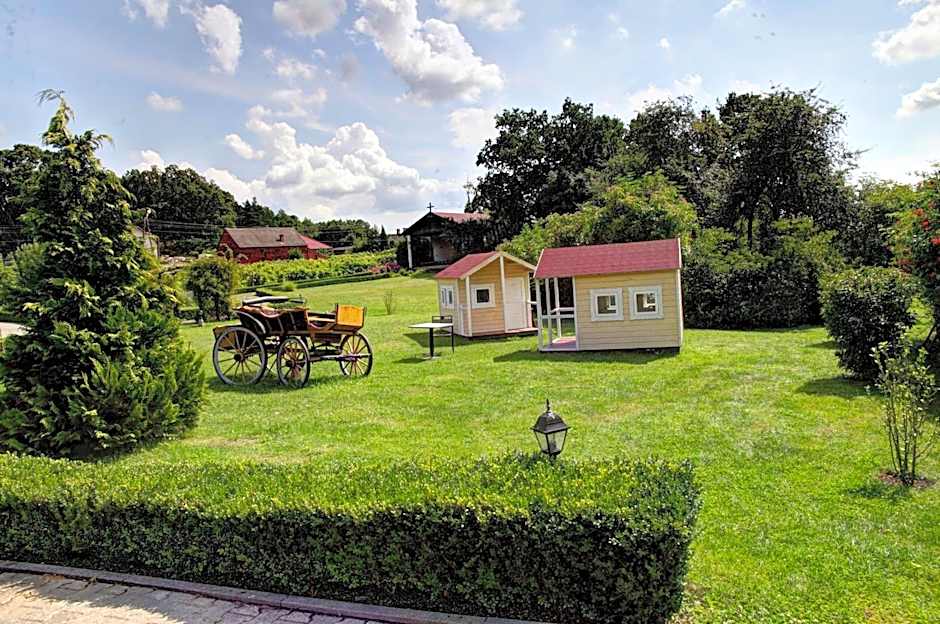 Zespół Pałacowo-Parkowy Bądzów