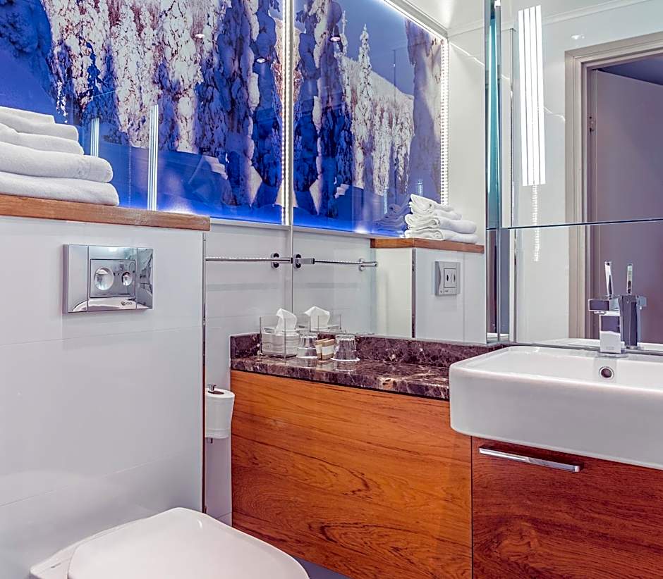Arctic City Hotel