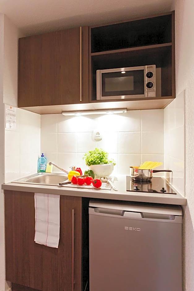 Adagio Access Marseille Saint Charles Aparthotel