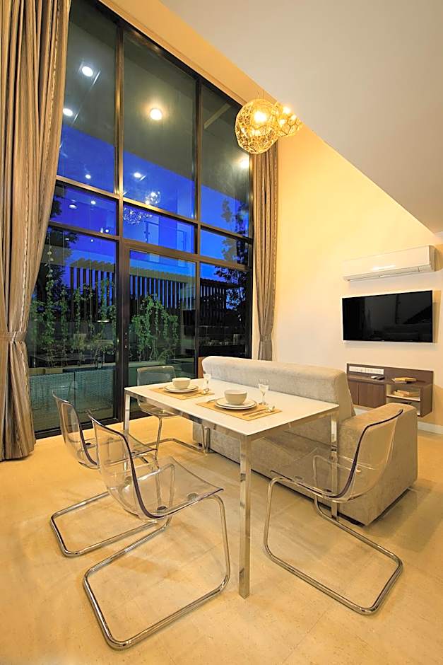 The Aristo by Holy Cow, 4-BR loft, 150 m2, pool view