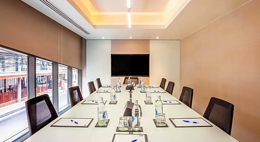 Holiday Inn Express Bangkok Sukhumvit 11 - Free Breakfast By IHG