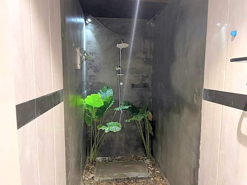 Himeyn Beach Inn - Ocho Homes by Eight Continents