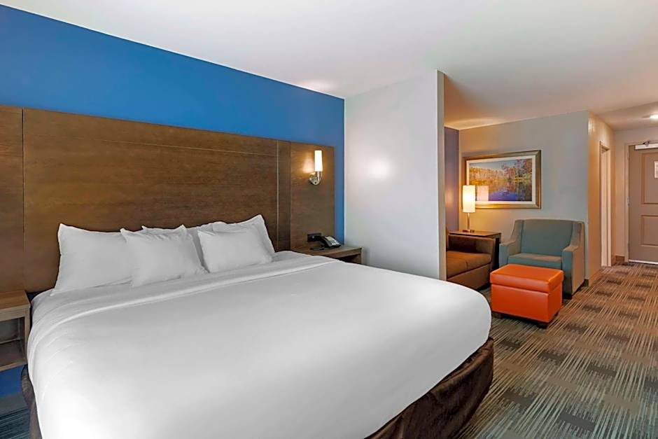 Comfort Inn & Suites