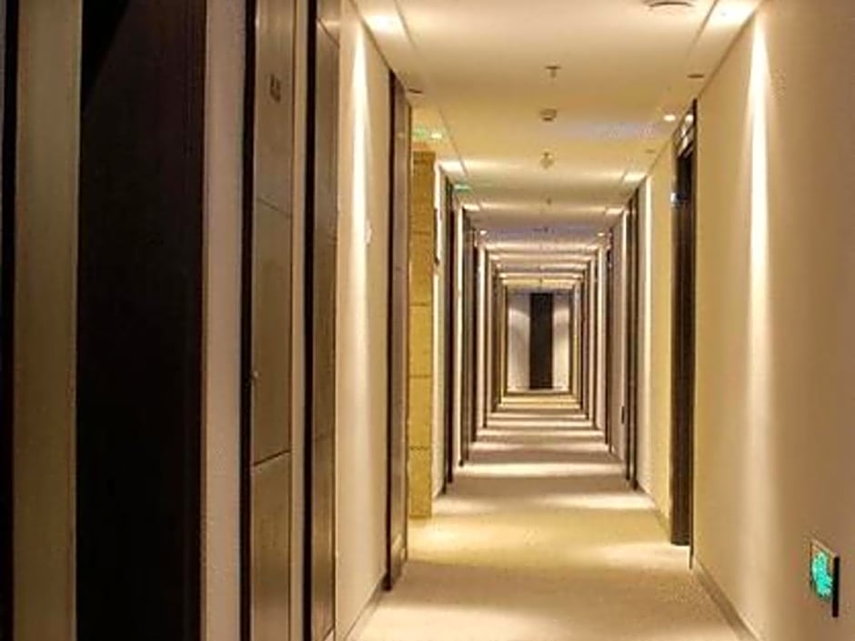 Housing International Hotel Qingdao