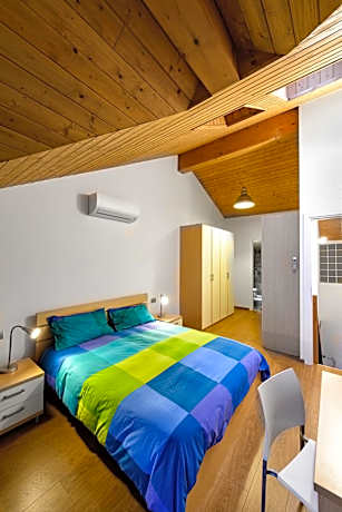 One-Bedroom Apartment- Split Level