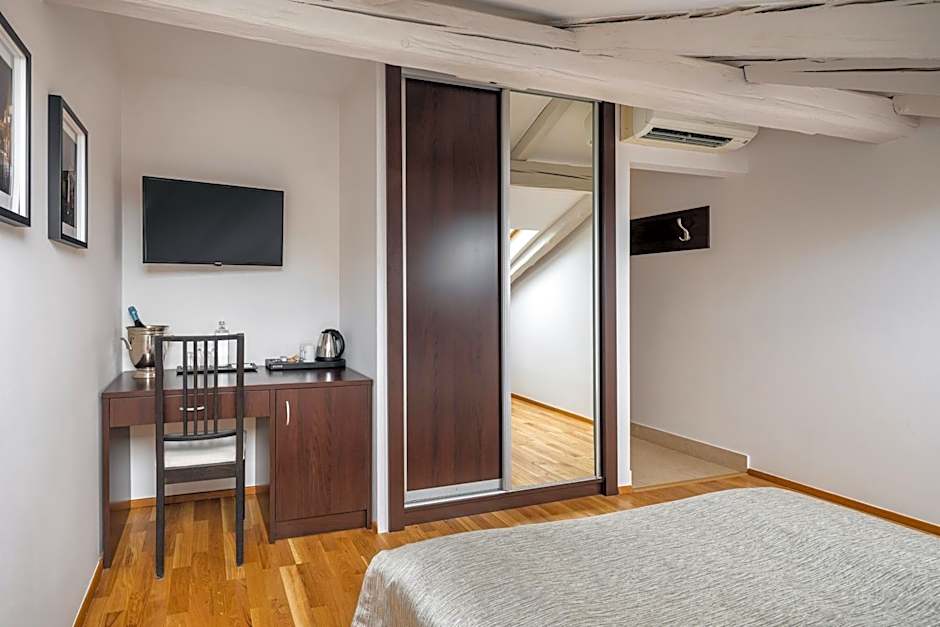 Hotel Unique