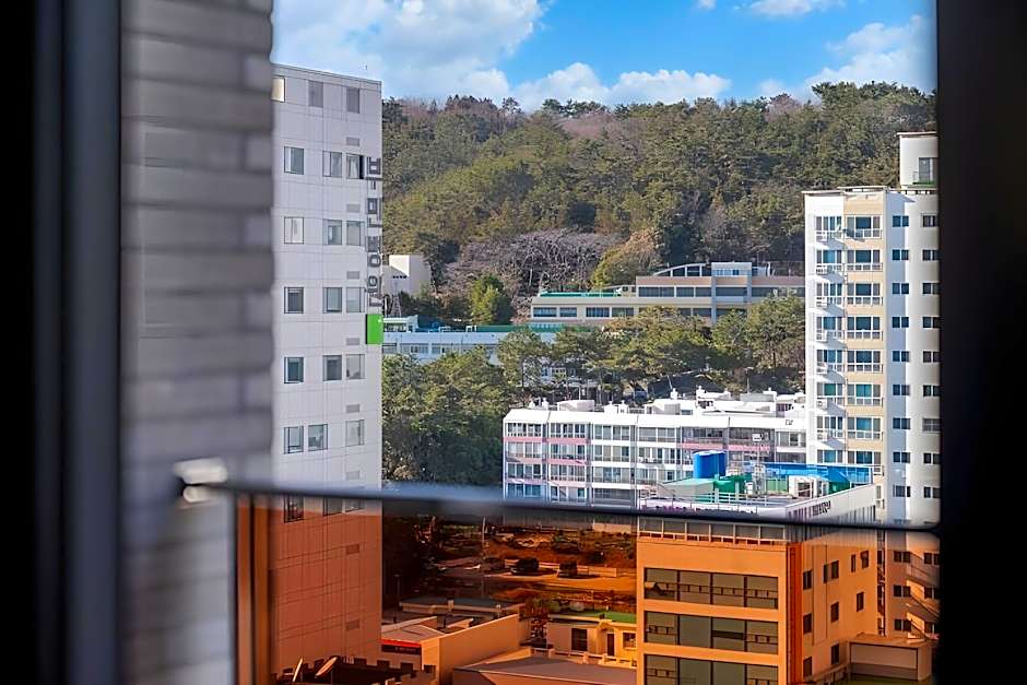 Hound Garden&Terrace Hotel