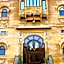 Hotel Marina Mahal