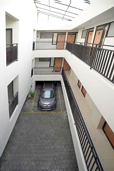 DPARAGON KARANGMALANG