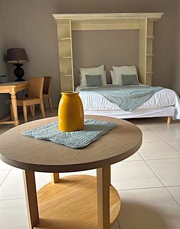 Suite Supérieure 40 m2 Domaine du Golf St Endreol, 1 à 4 personnes