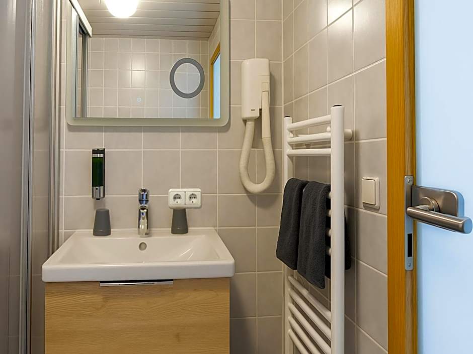 Hotel zur Linde - Bayerischer Wald - aktivCard mit 154 kostenfreien Leistungen - kostenloser Parkplatz