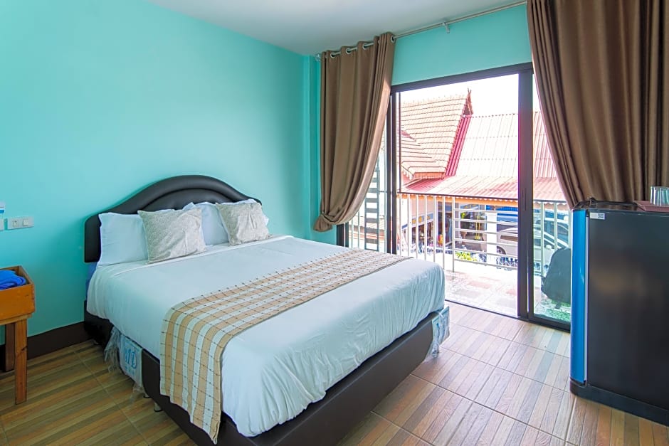 Brown Home Sattahip @ 19