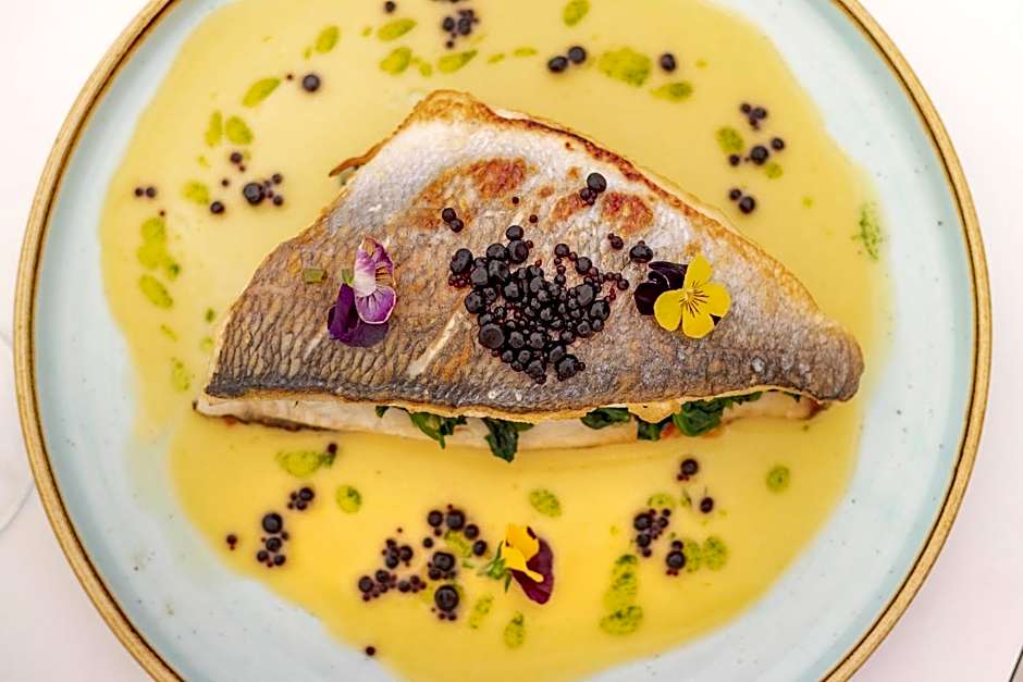 WHITE DONKEY BOUTIQUE Hotel