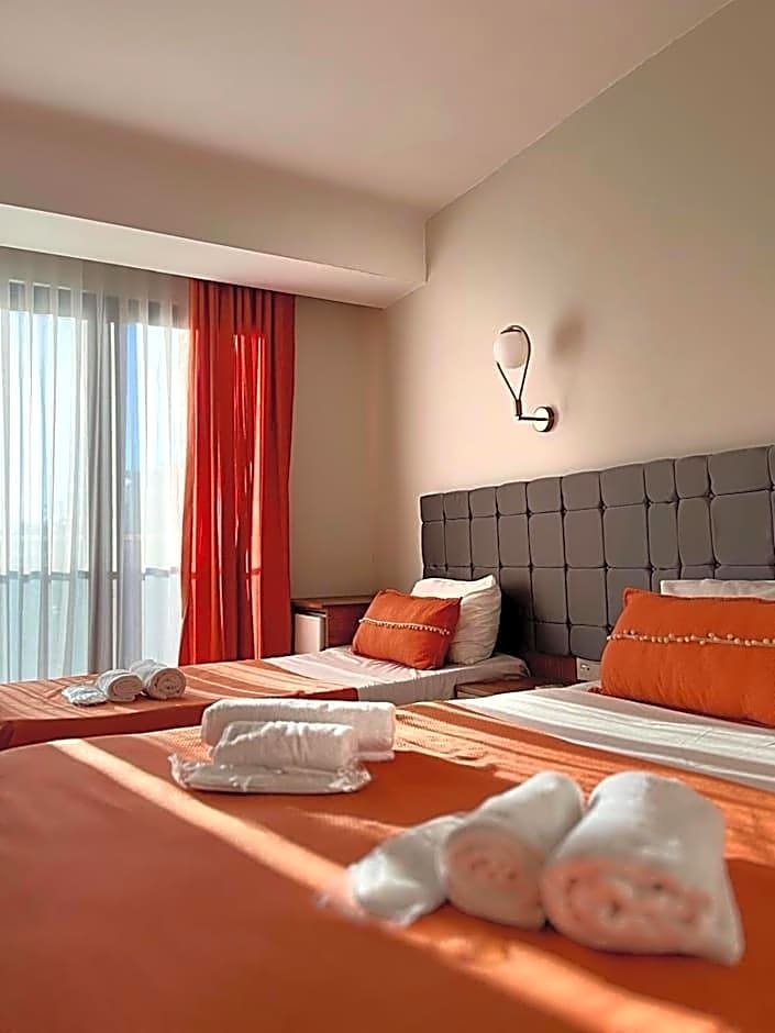 Ramona Lara Hotel