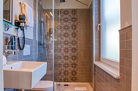 Standard Room 1 Double Bed