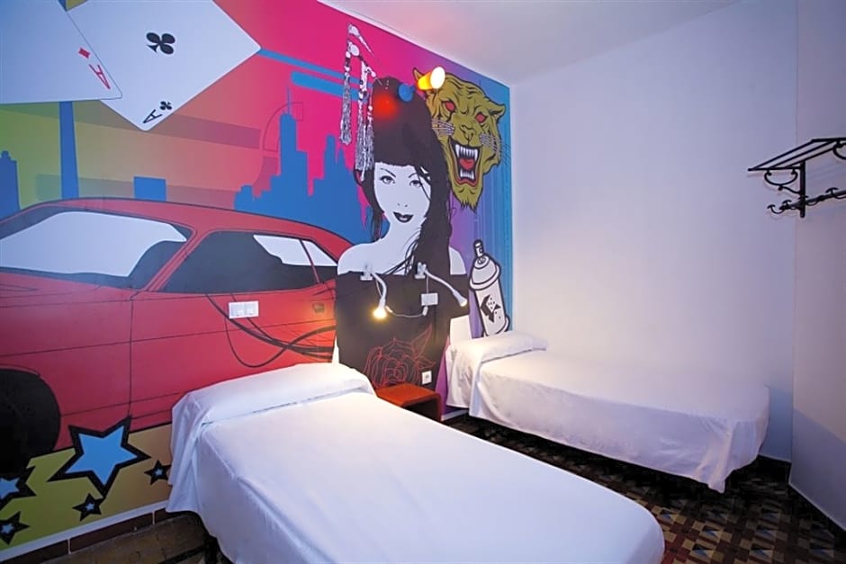 Home Youth Hostel by Feetup Hostels