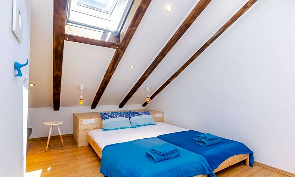 Villa Majkovica - 4 Bedroom Villa with Private Pool & En-Suite Bathrooms & Parking