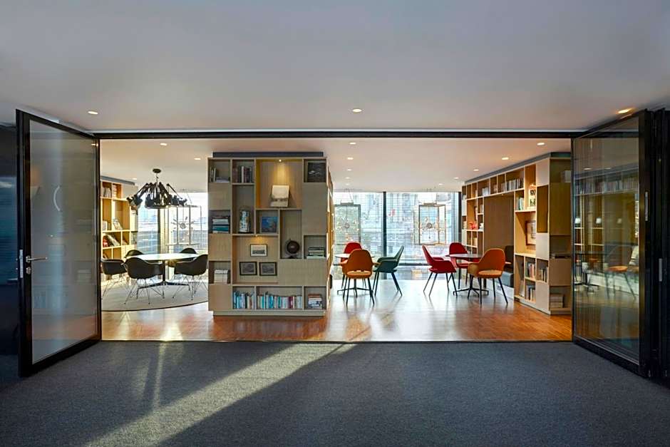 citizenM Tower of London