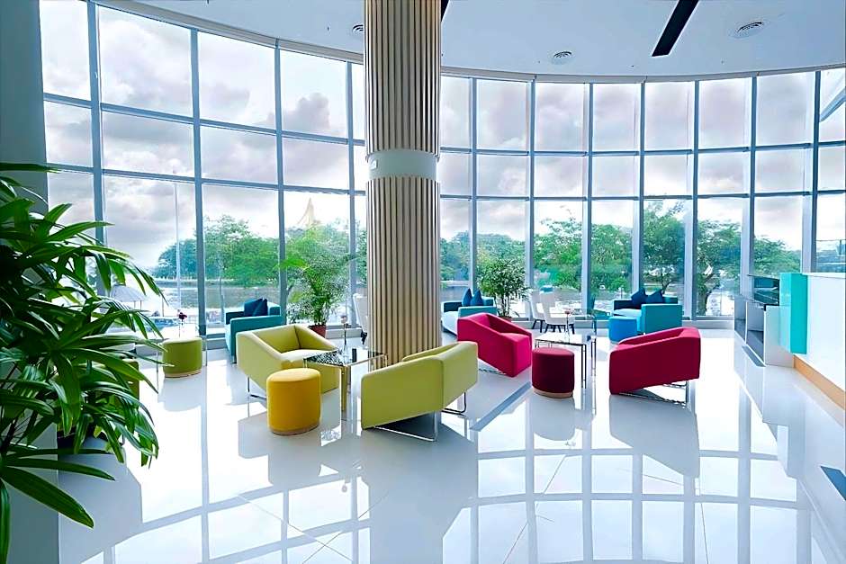 Puteri Wing - Riverside Majestic Hotel