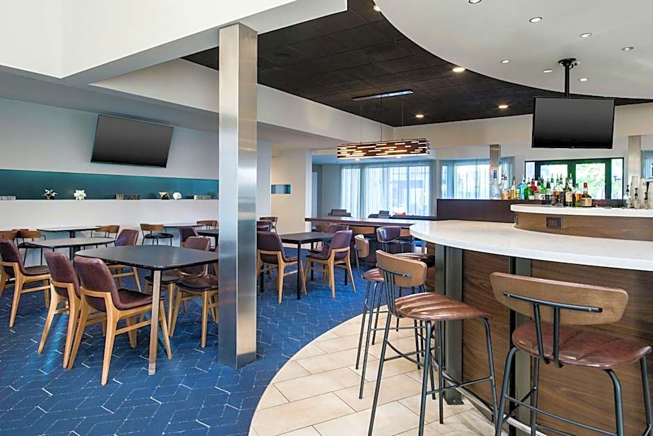 Courtyard by Marriott Phoenix Airport