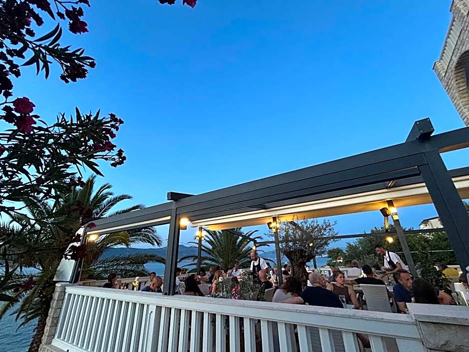 Hotel Vila Tina