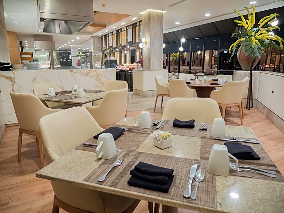 MS Milenium Monterrey, Curio Collection by Hilton