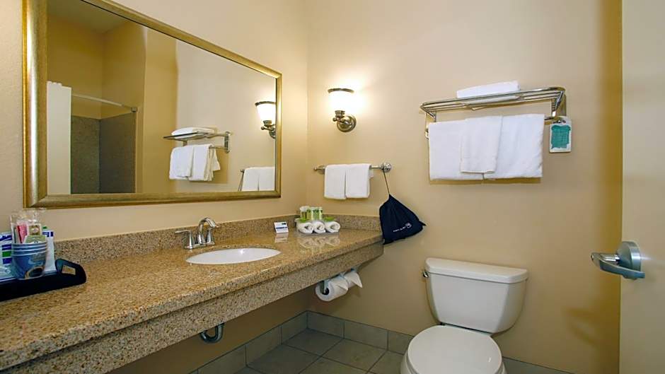 Holiday Inn Express Leland - Wilmington Area By IHG
