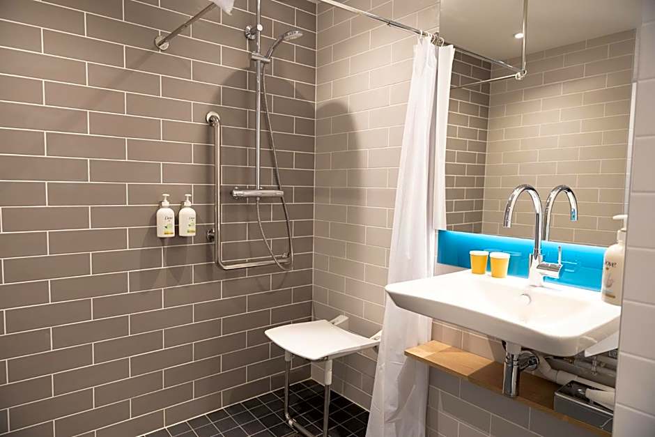 Holiday Inn Express Caen - Epron By IHG