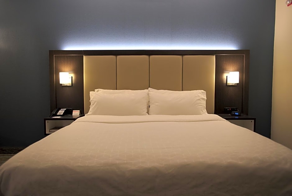 Holiday Inn Express Anderson I-85 - Exit 27- Highway 81, an IHG Hotel