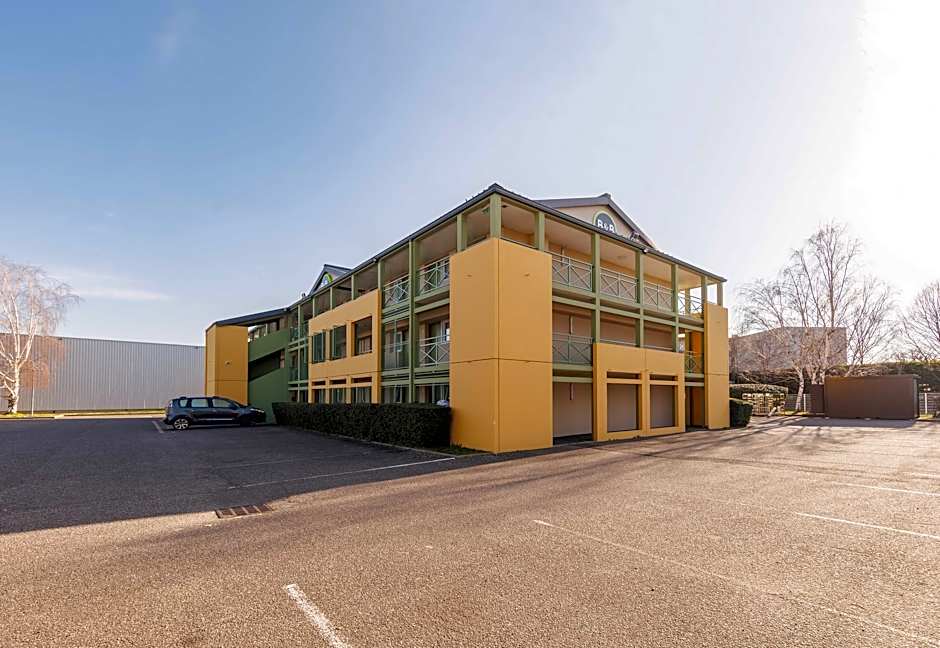 B&B Hotel Clermont Ferrand Le Brezet Aéroport