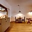 Historic Guesthouse BIRCHER B&B Apartments near Sterzing