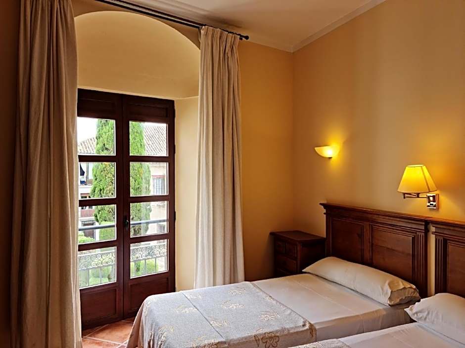 Photo 1 of 10 of Double Room