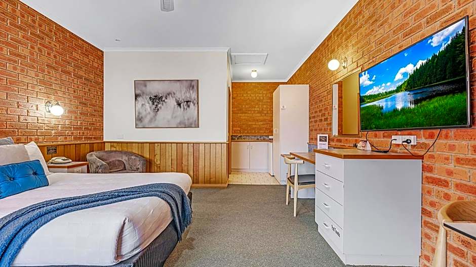 Golden River Motor Inn